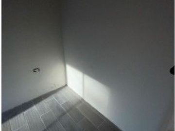 CASA EEN VENTA EN GUADALUPE, 2 PLANTAS, 4 RECÁMARAS, 3 BAÑOS COMPLETOS, COCHERA TECHADA