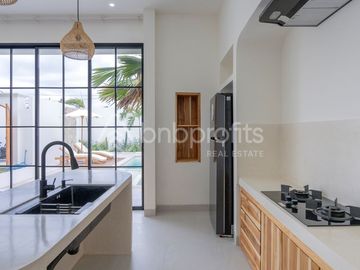 Newly Completed Tabanan Villa: Ocean Views, Rooftop Terrace, and 5-Minute Walk to the Beach