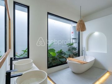 Newly Completed Tabanan Villa: Ocean Views, Rooftop Terrace, and 5-Minute Walk to the Beach