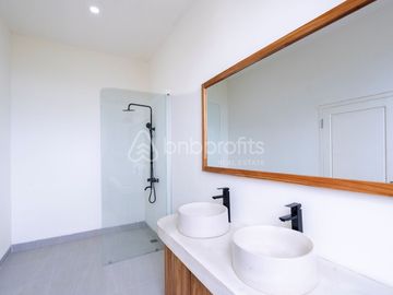 Newly Completed Tabanan Villa: Ocean Views, Rooftop Terrace, and 5-Minute Walk to the Beach