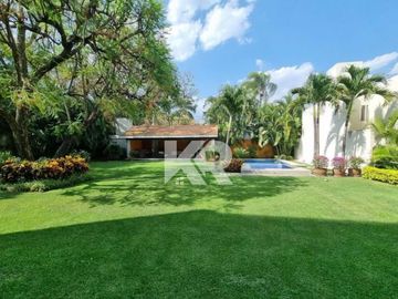PENTHOUSE EN VENTA EN CONDOMINIO CON AMENIDADES