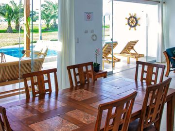 Bajo de Precio Venta de Linda Casa Amoblada en Paracas