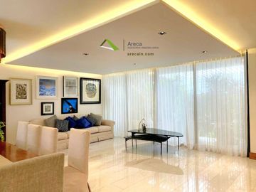 En VENTA Residencia con Alberca en el Fracc. Reforma