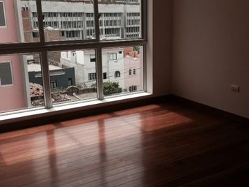Barranco vendo departamento 1 dormitorio 1 baño 1 cochera a poca distancia de UTEC