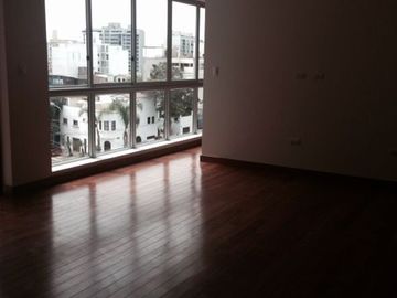 Barranco vendo departamento 1 dormitorio 1 baño 1 cochera a poca distancia de UTEC
