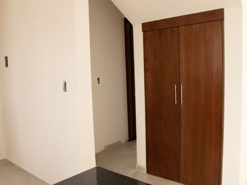 CASA EN VENTA EN FRACCIONAMIENTO EN SAN JUAN DEL RIO