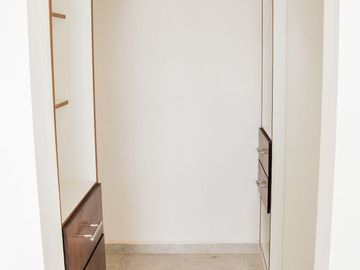 CASA EN VENTA EN FRACCIONAMIENTO EN SAN JUAN DEL RIO
