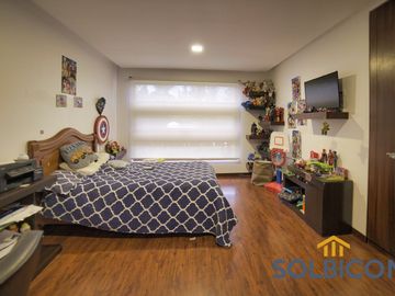 Casa de cuatro habitaciones en Challuabamba