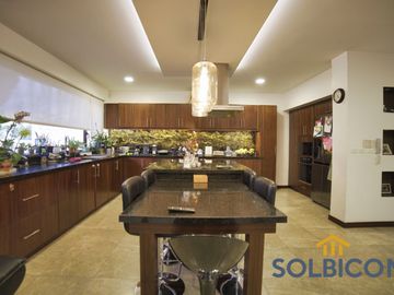 Casa de cuatro habitaciones en Challuabamba