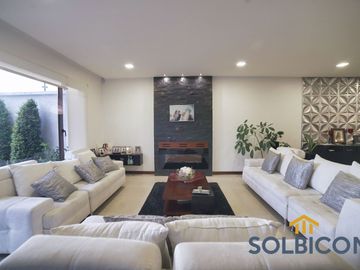 Casa de cuatro habitaciones en Challuabamba