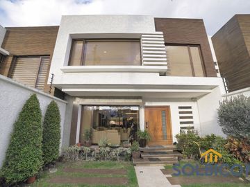 Casa de cuatro habitaciones en Challuabamba