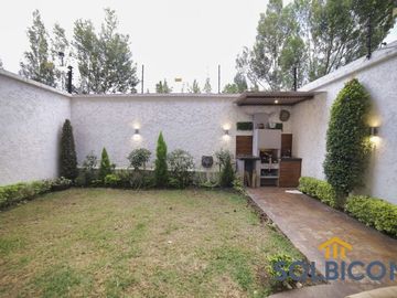 Casa de cuatro habitaciones en Challuabamba