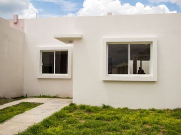 CASA EN VENTA EN FRACC. CERRADO EN SAN JUAN DEL RIO