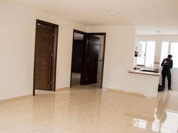 CASA EN VENTA EN FRACC. CERRADO EN SAN JUAN DEL RIO