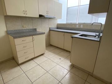 Venta de lindo departamento dúplex en Aurora Miraflores