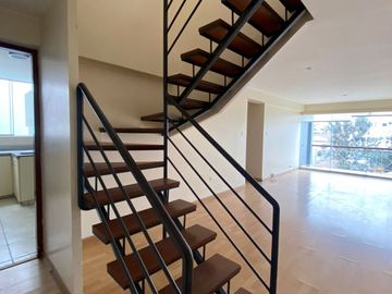 Venta de lindo departamento dúplex en Aurora Miraflores