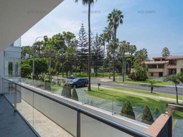 Flat con preciosa vista a parque en una de las zonas más exclusivas de Lima!!