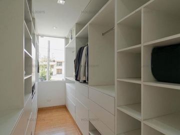 Flat con preciosa vista a parque en una de las zonas más exclusivas de Lima!!