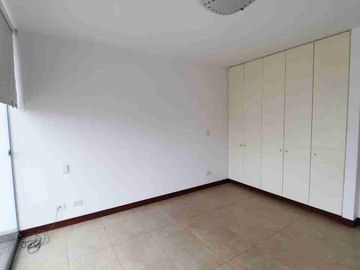 SE VENDE DEPARTAMENTO DUPLEX, CHACARILLA, SAN BORJA.