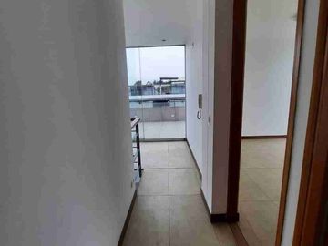SE VENDE DEPARTAMENTO DUPLEX, CHACARILLA, SAN BORJA.