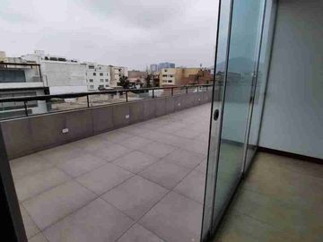 SE VENDE DEPARTAMENTO DUPLEX, CHACARILLA, SAN BORJA.