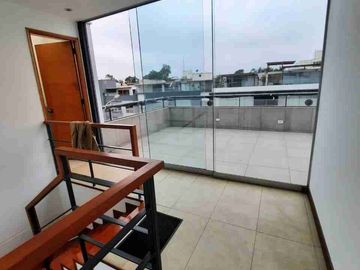 SE VENDE DEPARTAMENTO DUPLEX, CHACARILLA, SAN BORJA.