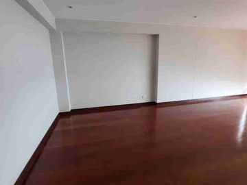SE VENDE DEPARTAMENTO DUPLEX, CHACARILLA, SAN BORJA.