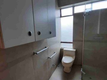 SE VENDE DEPARTAMENTO DUPLEX, CHACARILLA, SAN BORJA.