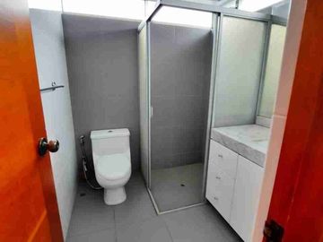 SE VENDE DEPARTAMENTO DUPLEX, CHACARILLA, SAN BORJA.