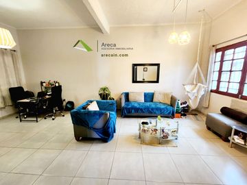Departamento en VENTA a solo unas Cuadras del Malecon
