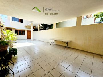 Casa en VENTA en la Formando Hogar a solo 10 minutos del Malecon