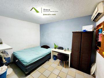 Casa en VENTA en la Formando Hogar a solo 10 minutos del Malecon