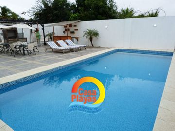Casa Nueva con Piscina de Venta en Playas Via Data Posorja en Ciudadela Cerrada con salida al mar