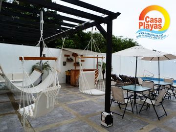 Casa Nueva con Piscina de Venta en Playas Via Data Posorja en Ciudadela Cerrada con salida al mar