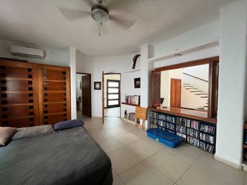 Casa con terraza, jardín y alberca privada, en venta, Villa Magna, Cancun.