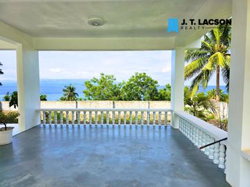 🌟 Stunning Hilltop House Overlooking the Sea and Cebu Island in Sibulan 🌟