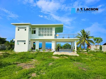🌟 Stunning Hilltop House Overlooking the Sea and Cebu Island in Sibulan 🌟