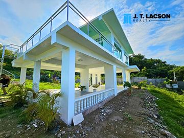 🌟 Stunning Hilltop House Overlooking the Sea and Cebu Island in Sibulan 🌟
