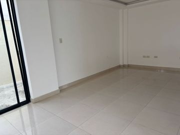 CASA DE VENTA, URB.LOGARE, VIA SALITRE