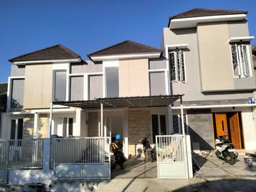Rumah Murah Baru Gress Lokasi Strategis di Wonorejo Selatan Rungkut Surabaya