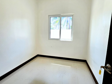 🏡 For Sale: Brand New Semi-Furnished 3-Bedroom House with Optional Adjacent Lot 🏡