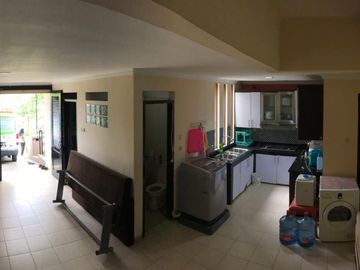 Rumah Murah 3 Lantai di Dago Resort Dekat Cigadung Bandung