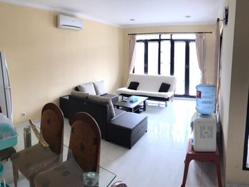 Rumah Murah 3 Lantai di Dago Resort Dekat Cigadung Bandung