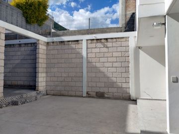 CASA EN VENTA CUMBRES DE JURIQUILLA