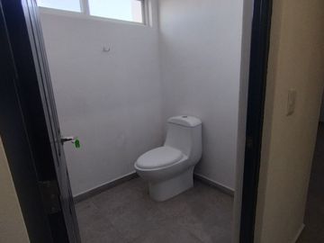 CASA EN VENTA CUMBRES DE JURIQUILLA