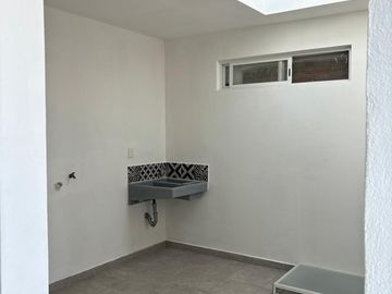 CASA EN VENTA CUMBRES DE JURIQUILLA