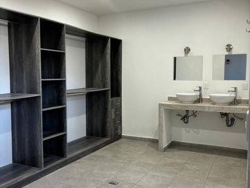 CASA EN VENTA CUMBRES DE JURIQUILLA