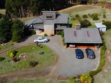 Espectacular casa en campo de 10,5 hectáreas - Región de Los Ríos