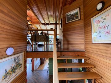Espectacular casa en campo de 10,5 hectáreas - Región de Los Ríos