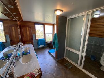 Espectacular casa en campo de 10,5 hectáreas - Región de Los Ríos